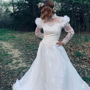 Vintage Puff Sleeve Wedding Gown